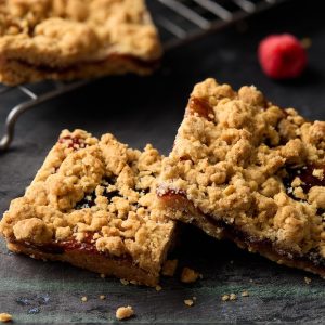 Raspberry Oat Bars